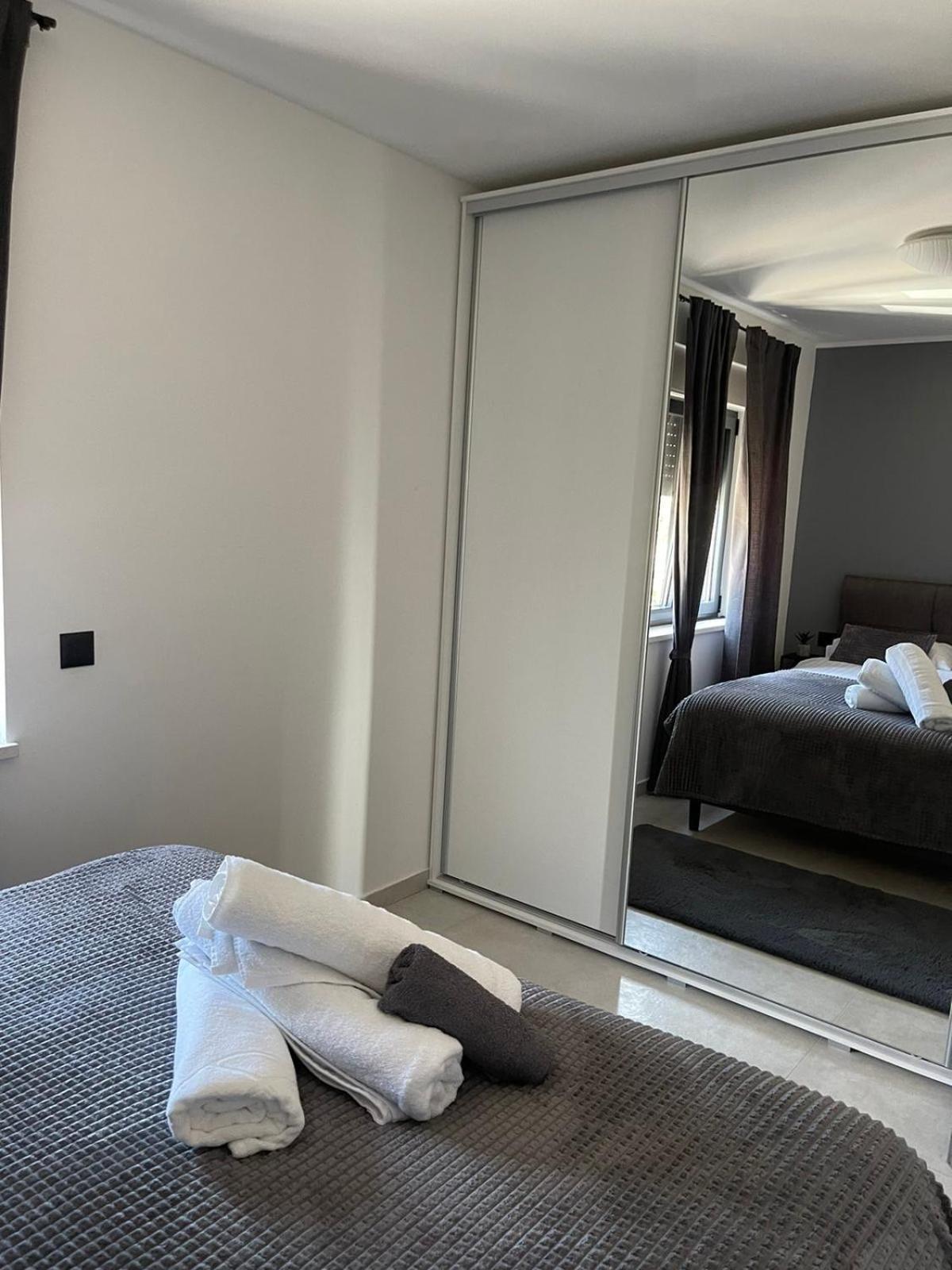 Rijeka Relax Apartment With Parking Eksteriør billede